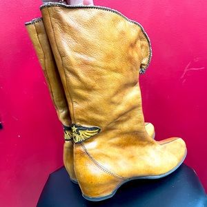 Beautiful leather boots from Spain